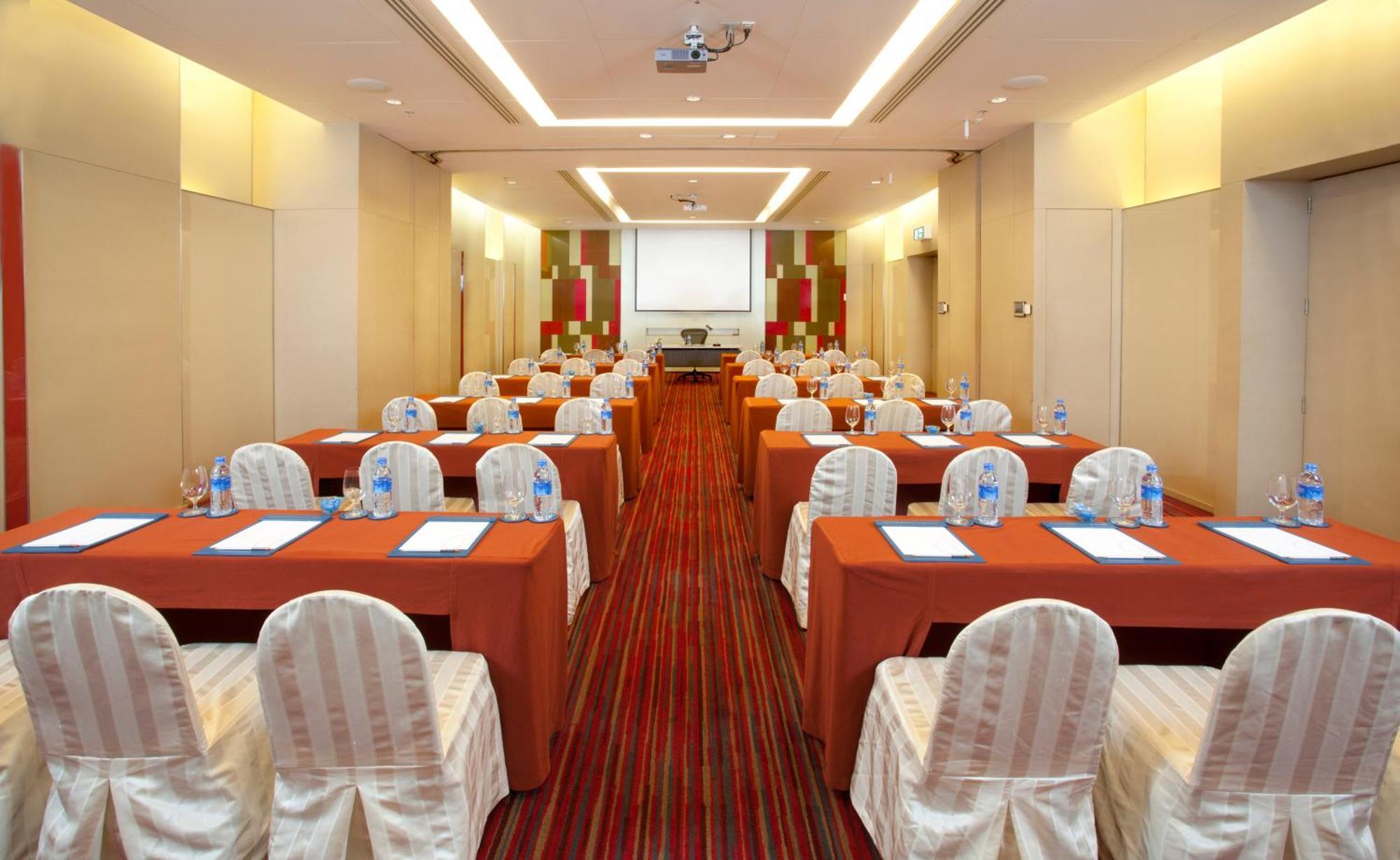 Pullman Bangkok King Power Hotel Exterior foto Meeting room